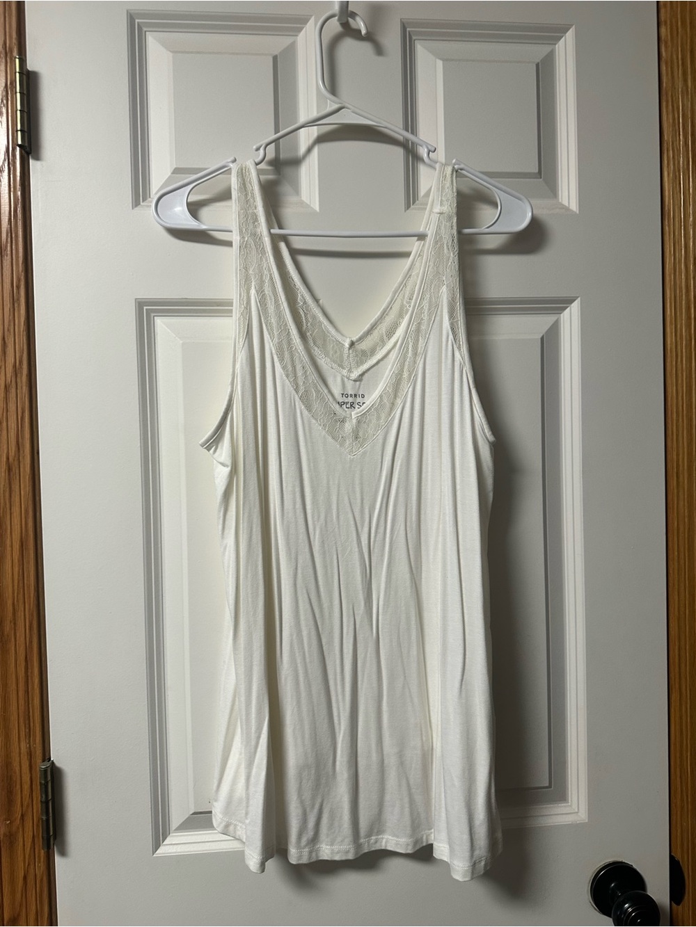 torrid Cream Lace-Trim V-Neck Camisole